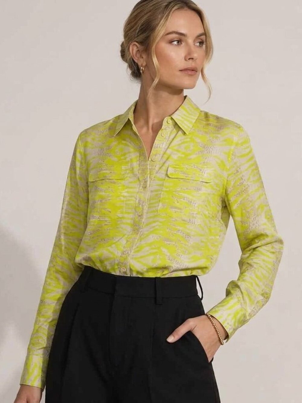 Equipment Women's Silk Yellow Zebra Long-Sleeve Button-Down Shirt Size L